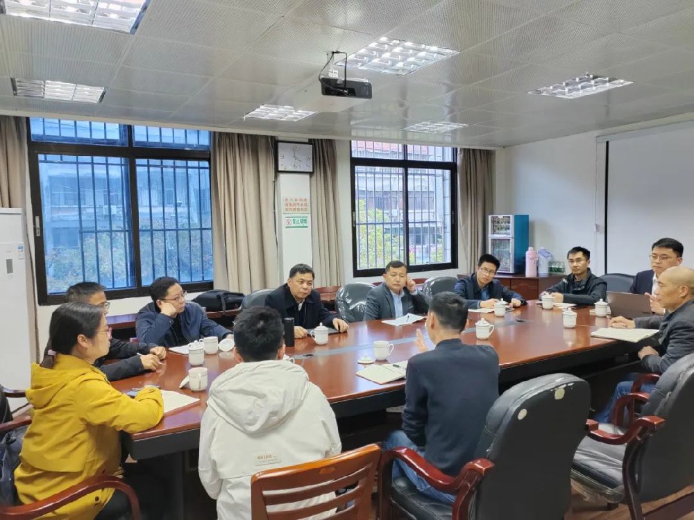 湖南省林业局基金站、林科院、法改处及联交所调研组一行到9159金莎游艺场林业调研